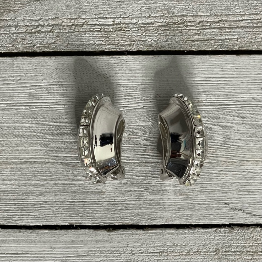 Dior Silver-Tone Crystal Hoop Clip Earrings - Picture 4 of 7